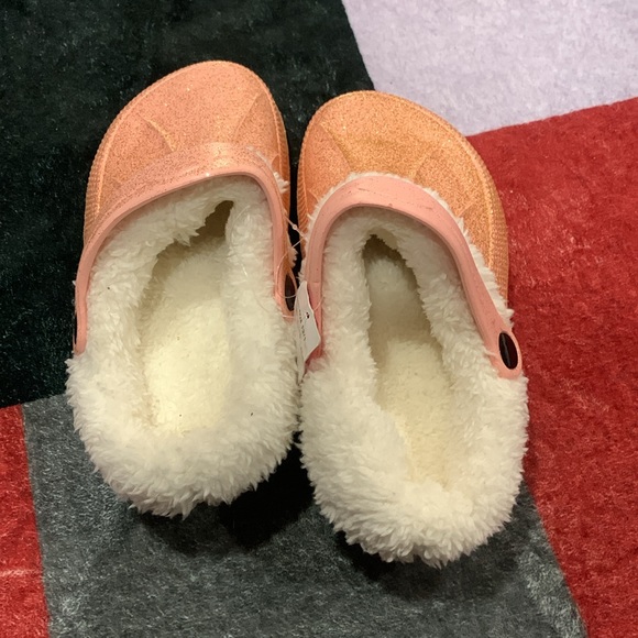 Clogs - Picture 3 of 5